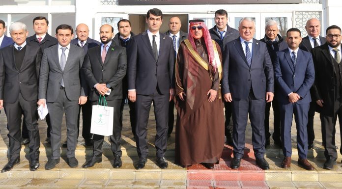 ДЕНЬ АРАБСКОГО ЯЗЫКА ОТМЕТИЛИ В ТНУ