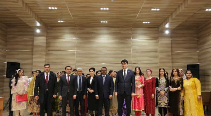 МЕЖДУНАРОДНЫЙ ДЕНЬ ЯЗЫКА ХИНДИ ОТМЕТИЛИ В ТНУ